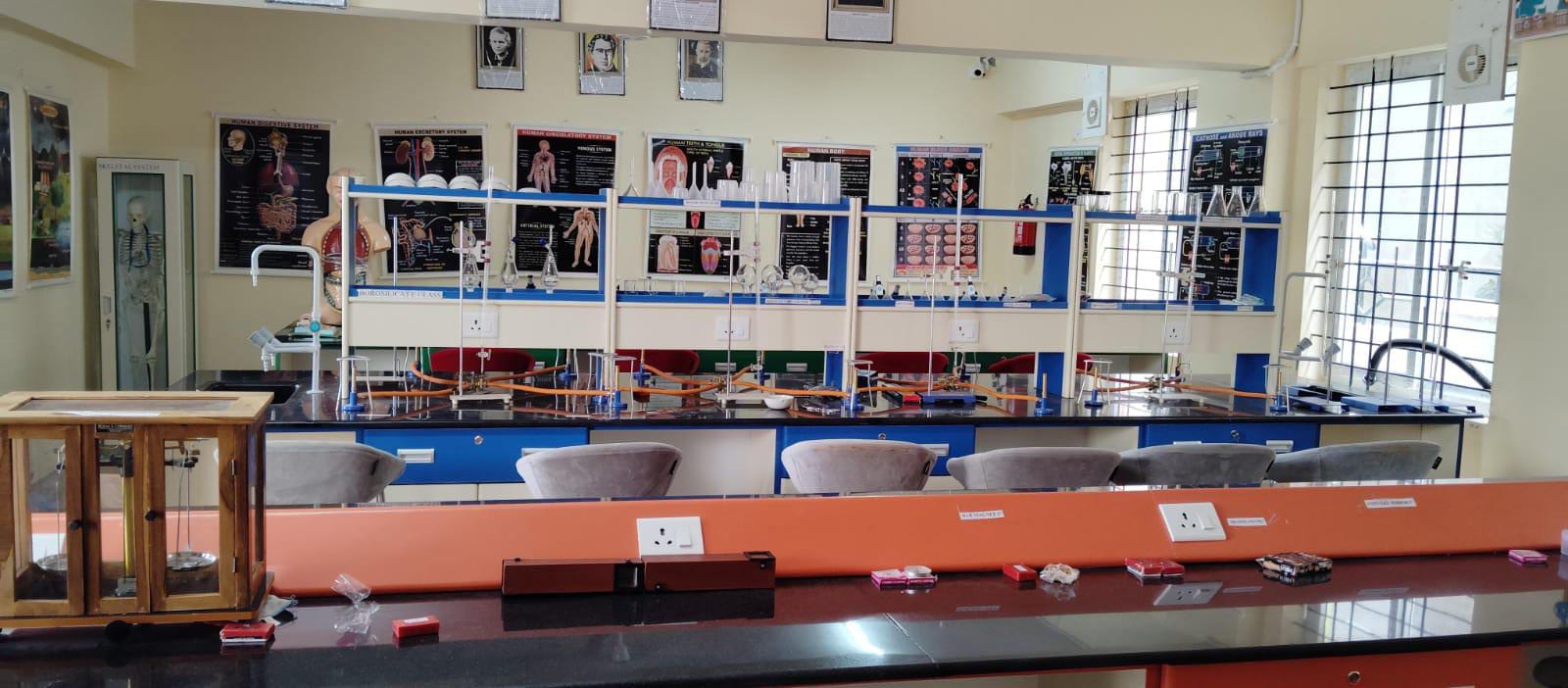 Composite lab full view image